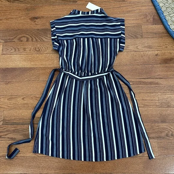 NWT Navy and white striped dress - Picture 4 of 4